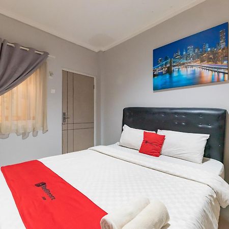 Reddoorz Near Botani Square Mall Bogor Kültér fotó