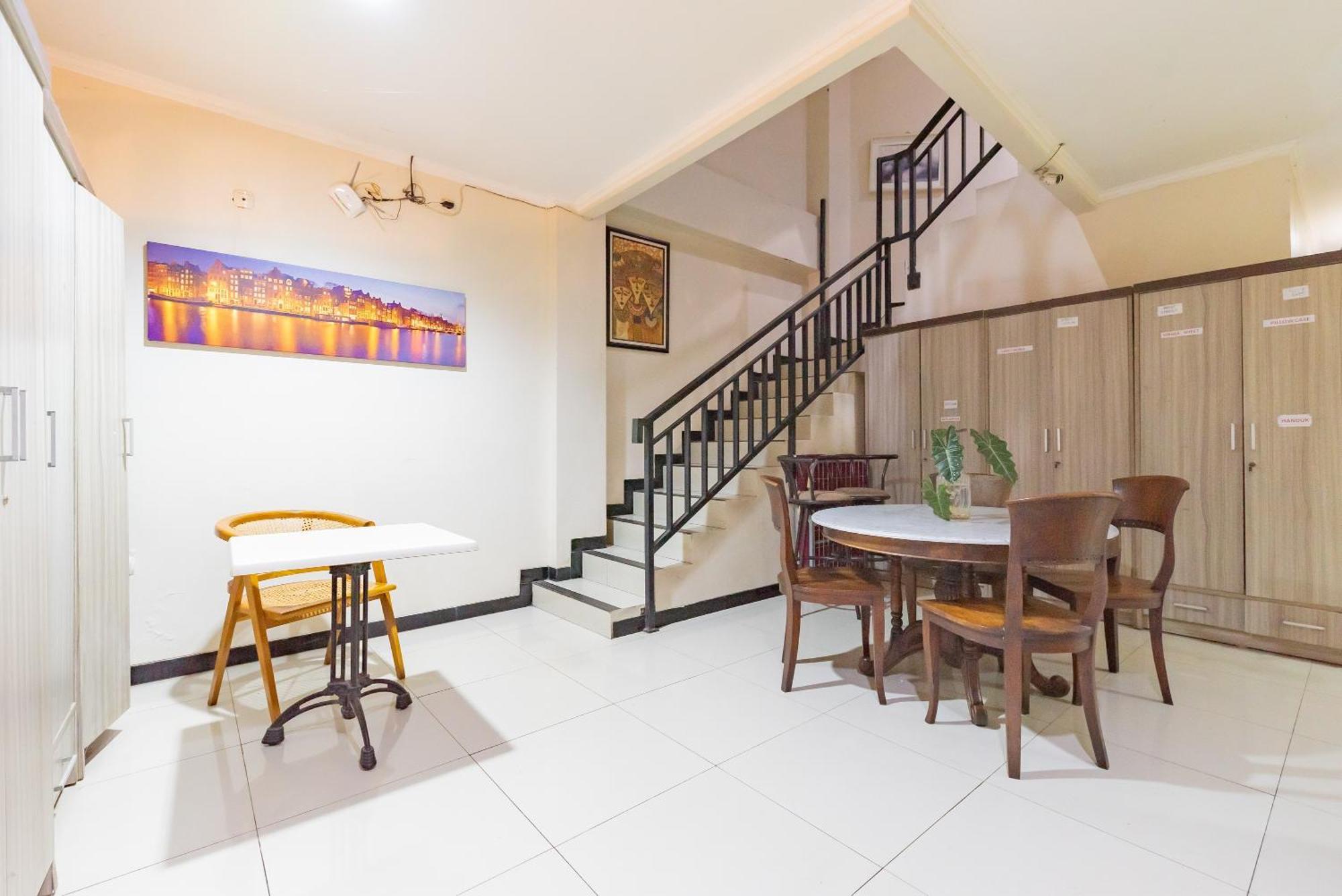 Reddoorz Near Botani Square Mall Bogor Kültér fotó